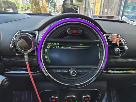 BMW 미니쿠퍼 F55 f54 클럽맨 브레이크등결함 경고등수리와 함께 여름철 문제 에어컨 냄세에 원인 에바크리닝  시공으로 상쾌함과 살균소독으로 건강을 지켜 드렸습니다.~~~~^^ / 서울 도봉구