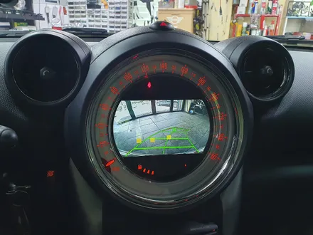 BMW 미니쿠퍼 R60 컨트리맨 순정 비부모니터 적화현상을 해결해드리고 후방카메라를 정상적으로 살려드렸습니다.~~~^^ / 서울 도봉구