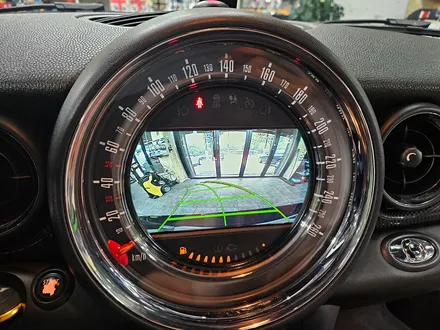 BMW 미니쿠퍼 2세대 R57 컨버터블 편리한 락폴딩 장착과 함께 안드로이드 오토모듈 장착으로 차량이 더욱더 편리해집니다.~~~~^^ / 서울 도봉구