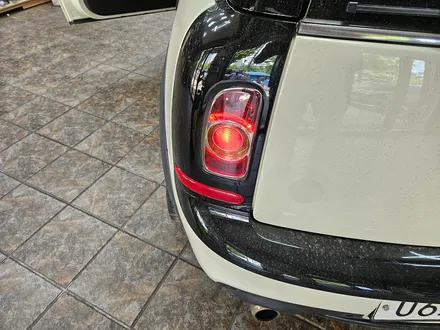 BMW 미니쿠퍼 R55 클럽맨 윈도우 단차 조정과 함께 고질병 브레이크등 경고등을 수리하여 스트레스에서 해방시켜 드렸습니다.~~~^^ / 서울 도봉구