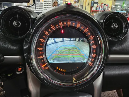 BMW 미니쿠퍼 R60 컨트리맨 고장난 아이나비 M박스 제거와 인터페이스 장착으로 모든기능을 살려드렸으며 어라운드뷰도 모두 수정하여 드렸습니다.~~~^^ / 서울 도봉구