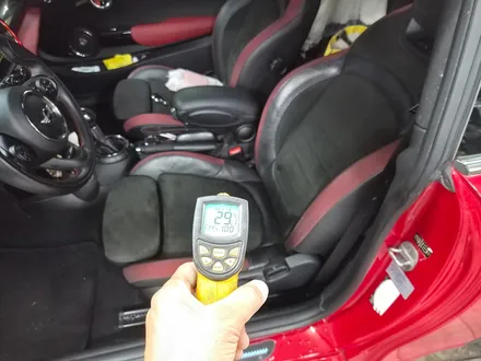 BMW 미니쿠퍼 F56 JCW 고장난 순정열선시트 기능을 모두 수리하여 올겨울 따뜻하게 보내실수 있도록 하여 드렸습니다.~~~^^ / 서울 도봉구