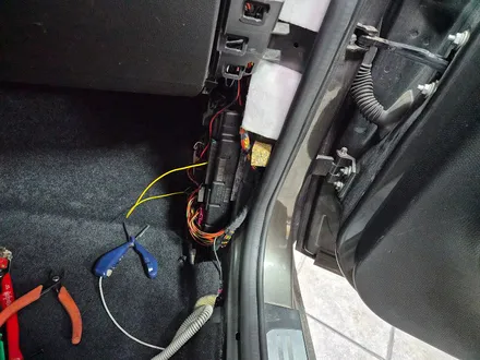 BMW 미니쿠퍼 R60 컨트리맨 연료펌프 릴레이 이상 CAS모듈 시동불능 다른 카센터 공업사에서 원인을 못찾아 견인된 시동불능현상을 모두 해결하여 차량을 정상적으로 살려드렸습니다. / 서울 도봉구