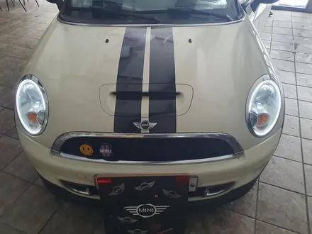 BMW 미니쿠퍼 2세대 R58 쿠페 저번 이벤트 당첨되신 면발광 데이라이트 라이트 장착으로 차량이 더욱더 산뜻합니다.~~~^^ / 서울 도봉구