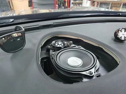 BMW 미니쿠퍼 F54 클럽맨 가져오신 순정 하만카돈 스피커를 교환하여 순정오디오 사운드를 업그레이드 시켜 드렸습니다.~~~~^^ / 서울 도봉구