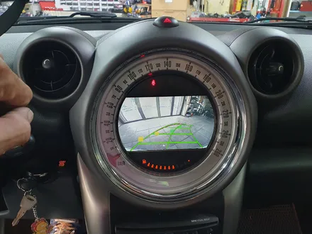 BMW 미니쿠퍼 R60 컨트리맨 순정모니터 연동 편리한 아이폰 카플레이 안드로이드 오토 장착과 필수품 와이드미러 교환으로 차량을 더욱더 안전하게 운행하실수 있습니다.~~~^^ / 서울 도봉구