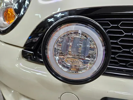 BMW 미니쿠퍼 R56 차주분이 가져오신 미니용 LED 드라이빙램프를 장착하여 차량에 스타일을 변신시켜 드렸습니다.~~~^^ / 서울 도봉구