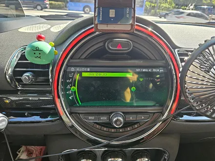 BMW 미니쿠퍼 F54 클럽맨 고질병 브레이크등 결함 경고등을 모두 말끔히 해결하고 깜찍이 고벳지로 꾸며 드렸습니다.~~~^^ / 서울 도봉구