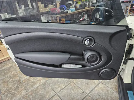 BMW 미니쿠퍼 R56 가져오신 포칼스피커 장착으로 오디오 사운드를 업그레이드 해드렸습니다.~~~^^ / 서울 도봉구