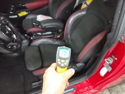 BMW 미니쿠퍼 F56 JCW 고장난 순정열선시트 기능을 모두 수리하여 올겨울 따뜻하게 보내실수 있도록 하여 드렸습니다.~~~^^ / 서울 도봉구