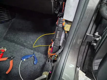 BMW 미니쿠퍼 R60 컨트리맨 연료펌프 릴레이 이상 CAS모듈 시동불능 다른 카센터 공업사에서 원인을 못찾아 견인된 시동불능현상을 모두 해결하여 차량을 정상적으로 살려드렸습니다. / 서울 도봉구