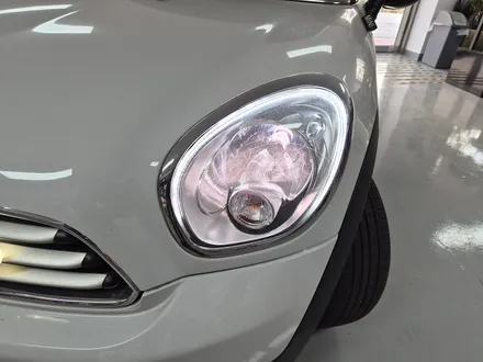 BMW 미니쿠퍼 R60 컨트리맨 산뜻하고 깜찍한 무빙 면발광 데이라이트 장착으로 차량에 스타일을 살려 드렸습니다.~~~^^ / 서울 도봉구
