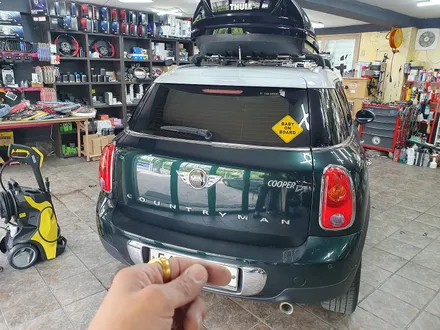 BMW 미니쿠퍼 R60 컨트리맨 순정 비부모니터 적화현상을 해결해드리고 후방카메라를 정상적으로 살려드렸습니다.~~~^^ / 서울 도봉구