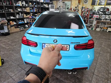 BMW 3시리즈 가져오신 하만카돈 스피커 교환으로 순정오디오 사운드를 업그레이드 해드렸습니다.~~~^^ / 서울 도봉구