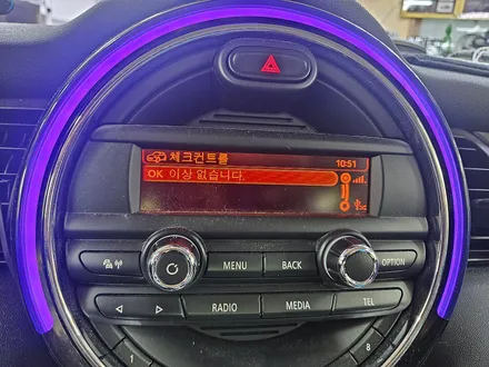 BMW 미니쿠퍼 F56 수명이 다한 브레이크패드를 브렘보 패드로 교환하여 컨디션을 회복시켜 드렸습니다.~~~~^^ / 서울 도봉구