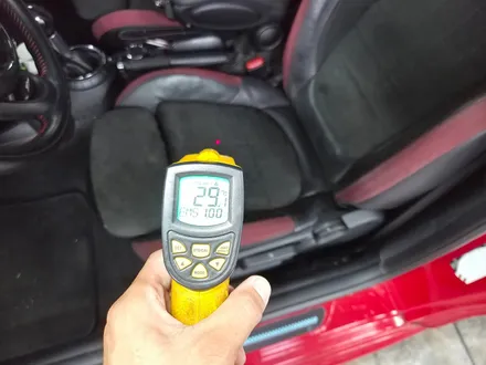 BMW 미니쿠퍼 F56 JCW 고장난 순정열선시트 기능을 모두 수리하여 올겨울 따뜻하게 보내실수 있도록 하여 드렸습니다.~~~^^ / 서울 도봉구