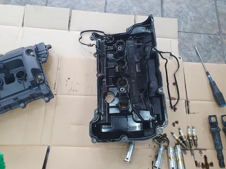 BMW 미니쿠퍼 R55 클럽맨 엔진헤드 로커암 커버 가스켓 파손으로 누유가 심한 상태를 커버 앗세이 교환등 소모품 코일 점화플러그 엔진오일 전체 점검으로 차량에 컨디션을 UP~~~ / 서울 도봉구