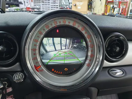 BMW 미니쿠퍼 2세대 R56 순정 비부모니터 이식후 카플레이 모듈 장착으로 차량이 더욱더 편리해집니다.~~~^^ / 서울 도봉구