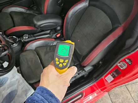 BMW 미니쿠퍼 F56 JCW 고장난 순정열선시트 수리로 올겨울 따뜻하게 보내실수있도록 하여 드렸습니다.~~~^^ / 서울 도봉구