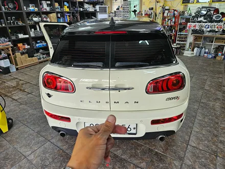 BMW 미니쿠퍼 R56 완전 방전된 메인배터리 교환과 리모컨배터리 교환으로 살려드렸으며 F54 클럽맨 가져오신 블랙박스를 모두 교환하여 드렸습니다.~~~^^ / 서울 도봉구