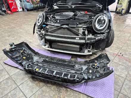 BMW 미니쿠퍼 F56 차주분이 가져오신 미니전용 애프터 마켓 헤드라이트를 모두 교환하여 깜찍이 민휘로 탄생 되었습니다.~~~^^ / 서울 도봉구