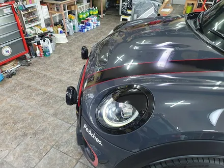 BMW 미니쿠퍼 F56 JCW 순정정품 LED 드라이빙램프 장착으로 간쥐민휘 만들어 드리고 R60 컨트리맨 후방전용 모니터 장착으로 안전하게 후진하실수 있습니다.~~~^^ / 서울 도봉구
