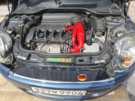 BMW 미니쿠퍼 3세대 F56 에어컨 불쾌한 냄새 제거 에바크리닝 작업과 함께 필터를 교환하여 드렸으며 R56 터보 실리콘 인테이크 호스 장착과 식빵등 고뱃지 JCW 카본 머플러팁 / 서울 도봉구