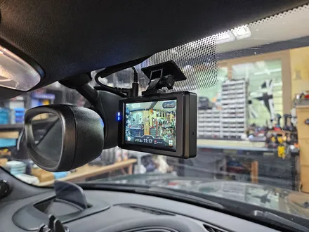 BMW 미니쿠퍼 3세대 F57 컨버터블 뒤 범퍼 사고수리와 함께 성능좋은 파인뷰 블랙박스 RF 하이패스 장착으로 모든 스트레스를 해방시켜 드렸습니다.~~~^^ / 서울 도봉구
