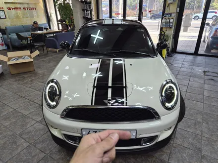 BMW 미니쿠퍼 R58 쿠페 주문하여 가져오신 미니전용 애프터 마켓 LED 데이라이트 라이트교환과 편의장치 락폴딩 유니언잭 테일램프 교환으로 차량에 스타일을 변신시켜 드리고 광명을 / 서울 도봉구