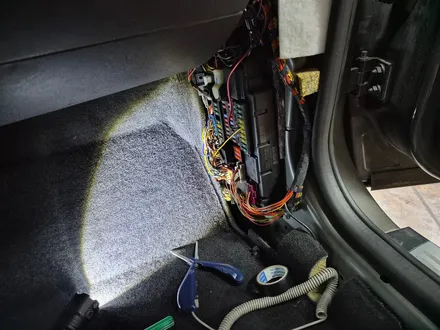 BMW 미니쿠퍼 R60 컨트리맨 연료펌프 릴레이 이상 CAS모듈 시동불능 다른 카센터 공업사에서 원인을 못찾아 견인된 시동불능현상을 모두 해결하여 차량을 정상적으로 살려드렸습니다. / 서울 도봉구
