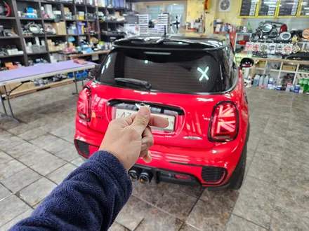 BMW 미니쿠퍼 F56 JCW 고장난 순정열선시트 수리로 올겨울 따뜻하게 보내실수있도록 하여 드렸습니다.~~~^^ / 서울 도봉구