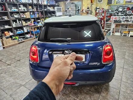 BMW 미니쿠퍼 F56 노 시그널 모니터 현상 해결과 함께 편리한 오토라이트 장착으로 차량이 더욱더 편리해 집니다.~~~^^ / 서울 도봉구