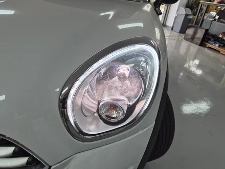 BMW 미니쿠퍼 R60 컨트리맨 산뜻하고 깜찍한 무빙 면발광 데이라이트 장착으로 차량에 스타일을 살려 드렸습니다.~~~^^ / 서울 도봉구