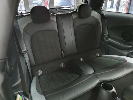 BMW 미니쿠퍼 3.5세대 F56 JCW 아이를 위한 뒷자석 디지털 열선시트 시공으로 뒷자석에서 뜨끈뜨근하게 지내실수 있습니다.~~~~~^^ / 서울 도봉구