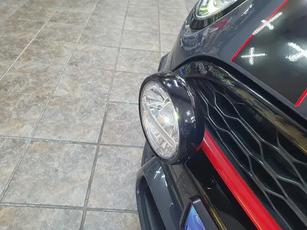 BMW 미니쿠퍼 F56 JCW 순정정품 LED 드라이빙램프 장착으로 간쥐민휘 만들어 드리고 R60 컨트리맨 후방전용 모니터 장착으로 안전하게 후진하실수 있습니다.~~~^^ / 서울 도봉구