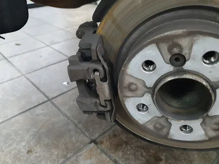 BMW 미니쿠퍼 F54 클럽맨 고질병 브레이크등 경고등 수리와 함께 소모품 브레이크패드를 교환하여 차량에 컨디션을 회복시켜 드렸습니다.~~~^^ / 서울 도봉구