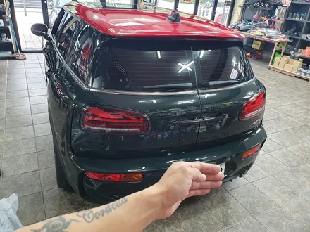 BMW 미니쿠퍼 F54 JCW ALL4 클럽맨 순정 블랙박스를 모두 탈거하고 신형 왕눈이 블랙박스 장착으로 안심하고 녹화를 하실수 있습니다.~~~^^ / 서울 도봉구