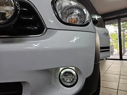 BMW 미니쿠퍼 R60 컨트리맨 가져오신 미니 LED 데이라이트 장착으로 차량에 스타일을 변신시켜 드렸습니다.~~~^^ / 서울 도봉구