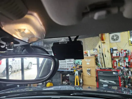 BMW 미니쿠퍼 F56 먹통된 클락션을 말끔히 수리하여드리고 F54 클럽맨 가져오신 블랙박스 장착과 수명이 다한 AGM 배터리를 교환하여 드렸습니다.~~~^^ / 서울 도봉구