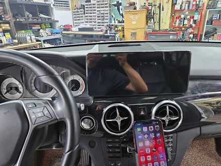 벤츠 GLK 전용 올인원 모니터 장착으로 기존 불편했던 모든 미디어 기능을 활용하여 편리한 카라이프 스타일을 즐기실수 있습니다.~~~^^ / 서울 도봉구