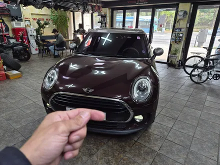 BMW 미니쿠퍼 F54 클럽맨들 차량에 고질병 브레이크등 결함 경고등수리로 스트레스에서 해방시켜드리고 고뱃지 테일램프도 모두 교환하여 드렸습니다.~~~^^ / 서울 도봉구