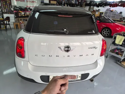 BMW 미니쿠퍼 R60 컨트리맨 산뜻하고 깜찍한 무빙 면발광 데이라이트 장착으로 차량에 스타일을 살려 드렸습니다.~~~^^ / 서울 도봉구