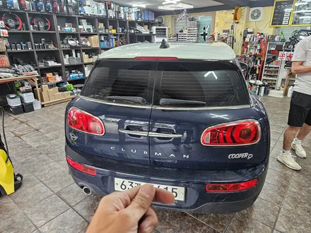 BMW 미니쿠퍼 F56 먹통된 클락션을 말끔히 수리하여드리고 F54 클럽맨 가져오신 블랙박스 장착과 수명이 다한 AGM 배터리를 교환하여 드렸습니다.~~~^^ / 서울 도봉구