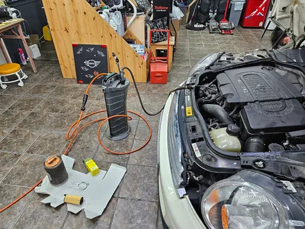BMW 미니쿠퍼 R56 기존 칙칙한 누렁이 할로겐 라이트를 자동차 검사에도 통과되는 인증제품 고휘도 LED 라이트 교환과 함께 엔진오일 브레이크등 경고등 모두 말끔히 해결!~~^^ / 서울 도봉구