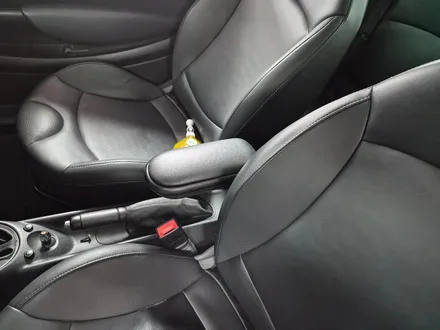 BMW 미니쿠퍼 R55 클럽맨 가져오신 순정 하만카돈 트위터 스피커와 암레스트를 장착하여 순정 오디오 사운드와 편리함을 업그레이드 시켜 드렸습니다.~~~^^ / 서울 도봉구