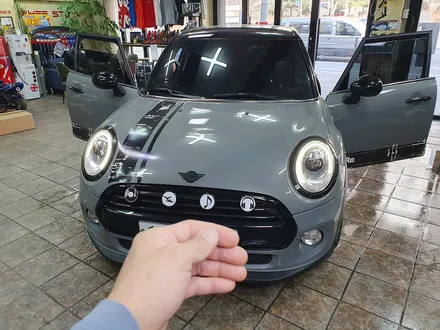 BMW 미니쿠퍼 3세대 F55 편리한 오토라이트 모듈 장착으로 귀찮게하는 라이트 스위치를 돌리실필요 없습니다.~~~^^ / 서울 도봉구