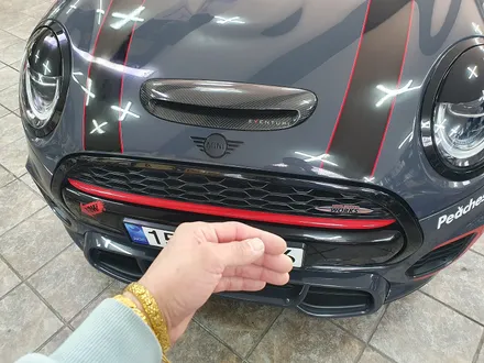 BMW 미니쿠퍼 F56 JCW 순정정품 LED 드라이빙램프 장착으로 간쥐민휘 만들어 드리고 R60 컨트리맨 후방전용 모니터 장착으로 안전하게 후진하실수 있습니다.~~~^^ / 서울 도봉구