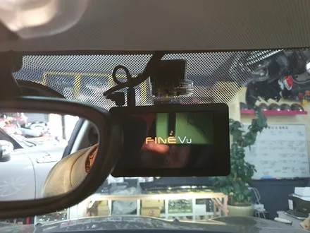 BMW 미니쿠퍼 F54 클럽맨 기존 순정블랙박스를 모두 제거하고 성능좋은 파인뷰 블랙박스로 교환하여 드렸습니다.~~~^^ / 서울 도봉구