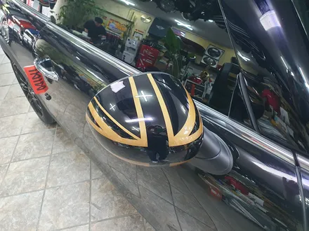 BMW 미니쿠퍼 3세대 F56 골드잭 미러커버 장착과 함께 순정연동 송풍구 엠비언트 라이트 장착으로 실내분의기를 확 변신시켜 드렸습니다.~~~^^ / 서울 도봉구