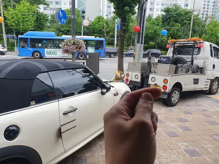 BMW 미니쿠퍼 3.5세대 F57 컨버터블 차주분이 요청하신 전자기어봉 포지션을 모두 수정하여 편리하게 조작하실수 있도록 올려드렸습니다.~~^^ / 서울 도봉구
